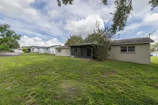 804 Strawberry Ln, Brandon, FL 33511 - Photo 37