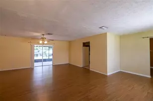 804 Strawberry Ln, Brandon, FL 33511 - Photo 5
