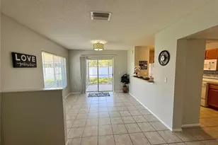 2037 Fluorshire Dr, Brandon, FL 33511 - Photo 7