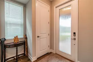 4738 Tramanto Ln, Wesley Chapel, FL 33543 - Photo 9