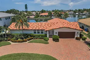 2057 Kansas Ave NE, Saint Petersburg, FL 33703 - Photo 1
