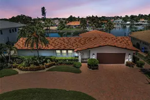 2057 Kansas Ave NE, Saint Petersburg, FL 33703 - Photo 3