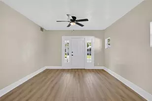 1240 James Ave S, Saint Petersburg, FL 33705 - Photo 15