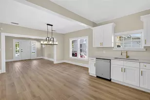 1240 James Ave S, Saint Petersburg, FL 33705 - Photo 13