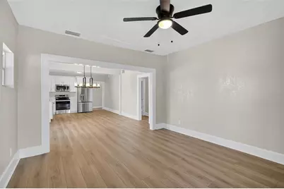 1240 James Avenue S, Saint Petersburg, FL 33705 - Photo 17