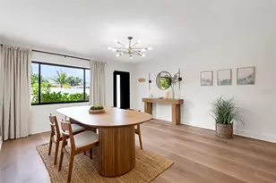 381 Kingfish Dr SE, Saint Petersburg, FL 33705 - Photo 5