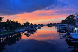 381 Kingfish Dr SE, Saint Petersburg, FL 33705 - Photo 43