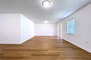 1405 Knights Griffin Rd, Plant City, FL 33565 - Photo 17