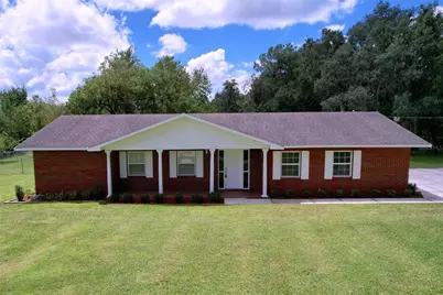 1405 Knights Griffin Road, Plant City, FL 33565 - Photo 1