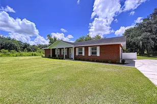 1405 Knights Griffin Rd, Plant City, FL 33565 - Photo 9