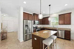 1653 Nature View Dr, Lutz, FL 33558 - Photo 11