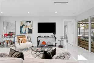 4001 48th Ave S, Saint Petersburg, FL 33711 - Photo 13