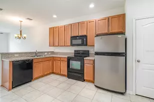 1984 Hawks View Dr, Ruskin, FL 33570 - Photo 5