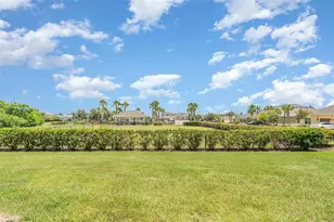 1984 Hawks View Dr, Ruskin, FL 33570 - Photo 13