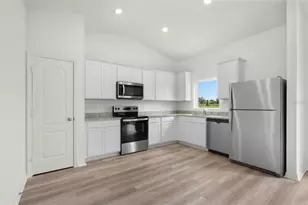 13454 Leaping Water Way, Astatula, FL 34705 - Photo 3