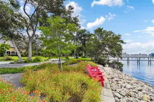 961 Victoria Dr, Dunedin, FL 34698 - Photo 5