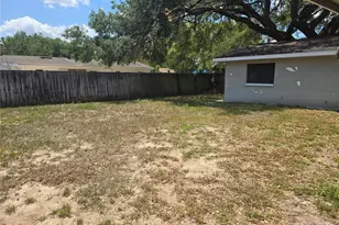 6124 11th St, Zephyrhills, FL 33542 - Photo 3