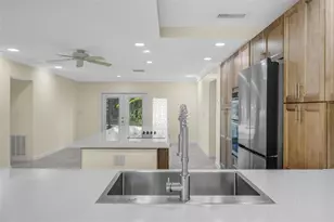 5207 Palmetto Point Dr, Palmetto, FL 34221 - Photo 17