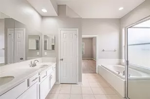11523 Oyster Bay Cir, New Port Richey, FL 34654 - Photo 21