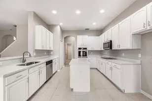 11523 Oyster Bay Cir, New Port Richey, FL 34654 - Photo 13