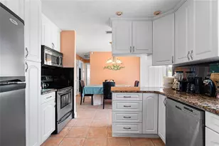 11465 69th Ave, Seminole, FL 33772 - Photo 17