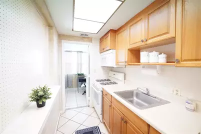 5810 21st Street N #15, Saint Petersburg, FL 33714 - Photo 7