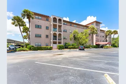 6150 Gulfport Blvd #404, Gulfport, FL 33707 - Photo 1
