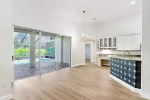 14826 Heronglen Dr, Lithia, FL 33547 - Photo 7