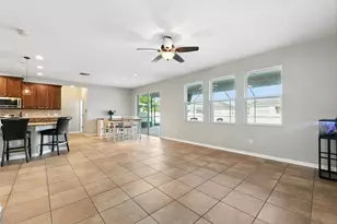 11206 Coventry Grove Cir, Lithia, FL 33547 - Photo 15