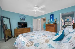 10600 Village Dr, Seminole, FL 33772 - Photo 23