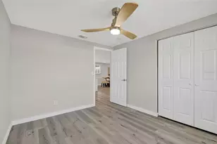 635 Jamaica Cir E, Apollo Beach, FL 33572 - Photo 25