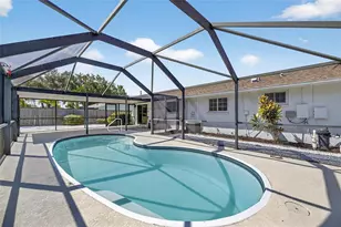 635 Jamaica Cir E, Apollo Beach, FL 33572 - Photo 3