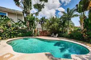 3730 Foster Hill Dr N, Saint Petersburg, FL 33704 - Photo 9