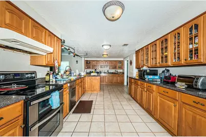 3730 Foster Hill Drive N, Saint Petersburg, FL 33704 - Photo 15