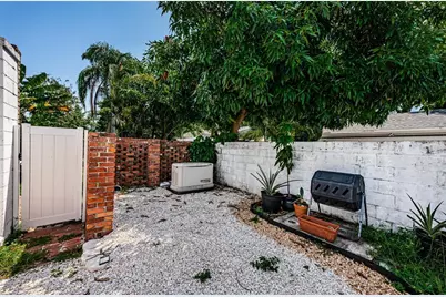 3730 Foster Hill Drive N, Saint Petersburg, FL 33704 - Photo 59