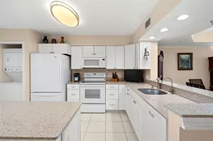 2530 Gary Cir, Dunedin, FL 34698 - Photo 9