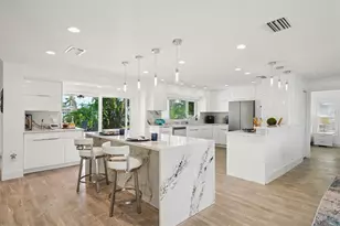 2085 Massachusetts Ave NE, Saint Petersburg, FL 33703 - Photo 7