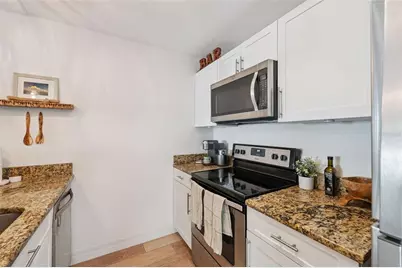 4821 W McElroy Avenue #D210, Tampa, FL 33611 - Photo 15