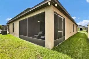 616 Chatham Walk Dr, Ruskin, FL 33570 - Photo 11