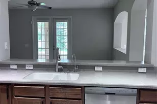 1531 McCrea Dr, Lutz, FL 33549 - Photo 9