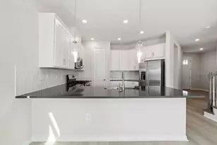 811 Steel Dr, Apollo Beach, FL 33572 - Photo 3