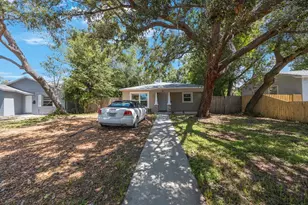 3835 18th Ave S, Saint Petersburg, FL 33711 - Photo 3