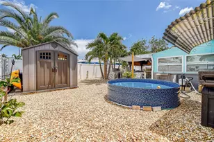 725 Sunset Cove, Madeira Beach, FL 33708 - Photo 25