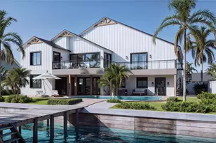 7870 Causeway Blvd S, Saint Petersburg, FL 33707 - Photo 1