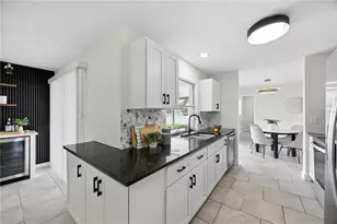 4250 14th Way NE, Saint Petersburg, FL 33703 - Photo 11