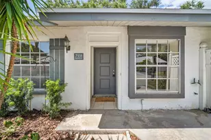 7131 Parkside Villas Dr N, Saint Petersburg, FL 33709 - Photo 1
