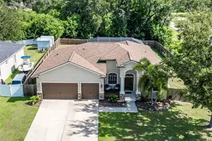 901 8th Ave SW, Ruskin, FL 33570 - Photo 3