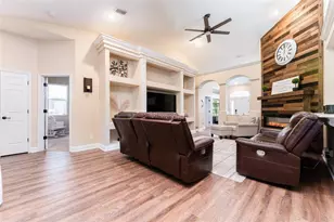 901 8th Ave SW, Ruskin, FL 33570 - Photo 21