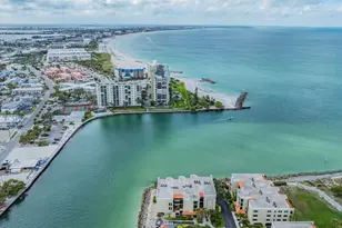 7403 Bayshore Dr, Treasure Island, FL 33706 - Photo 33