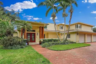 6000 2nd St S, Saint Petersburg, FL 33705 - Photo 1